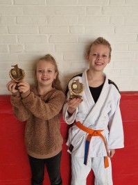 Stan en Tess winnen de judoquiz!